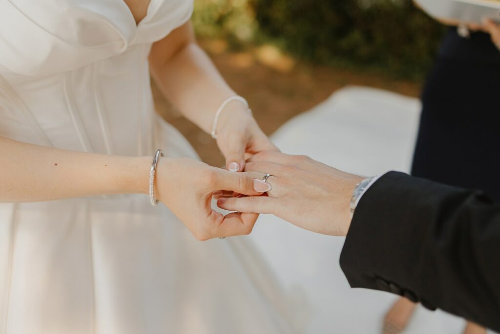 Wedding ring at Domaine d'Essendieras by Jade Sequeval French Photographer