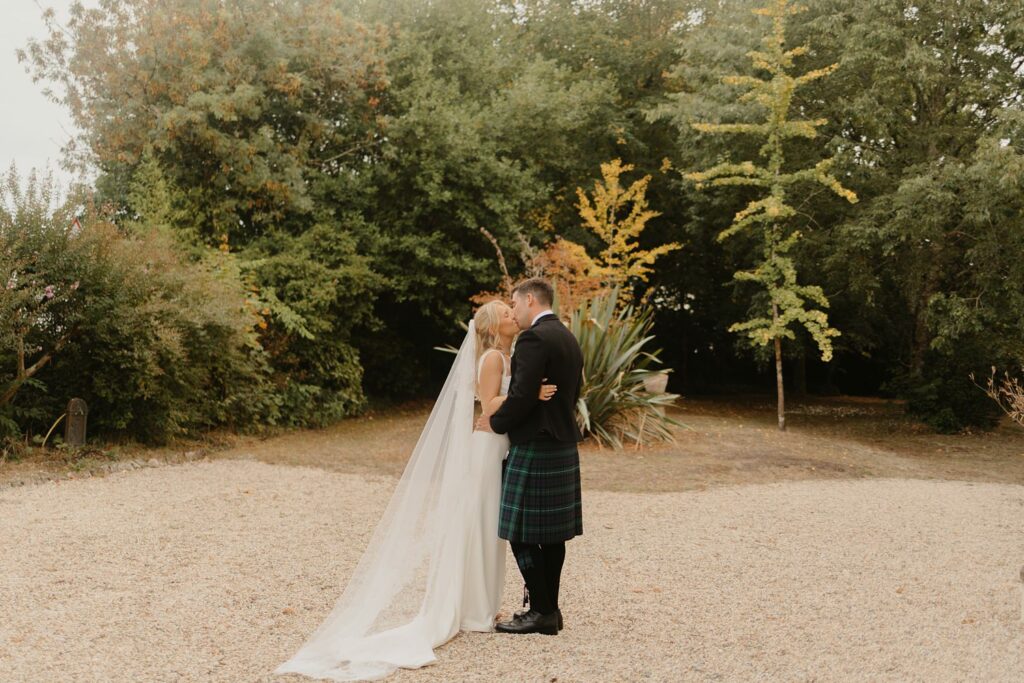 Getting married at Chateau Réal - photo by Jade Sequeval wedding Photographer in Bordeaux