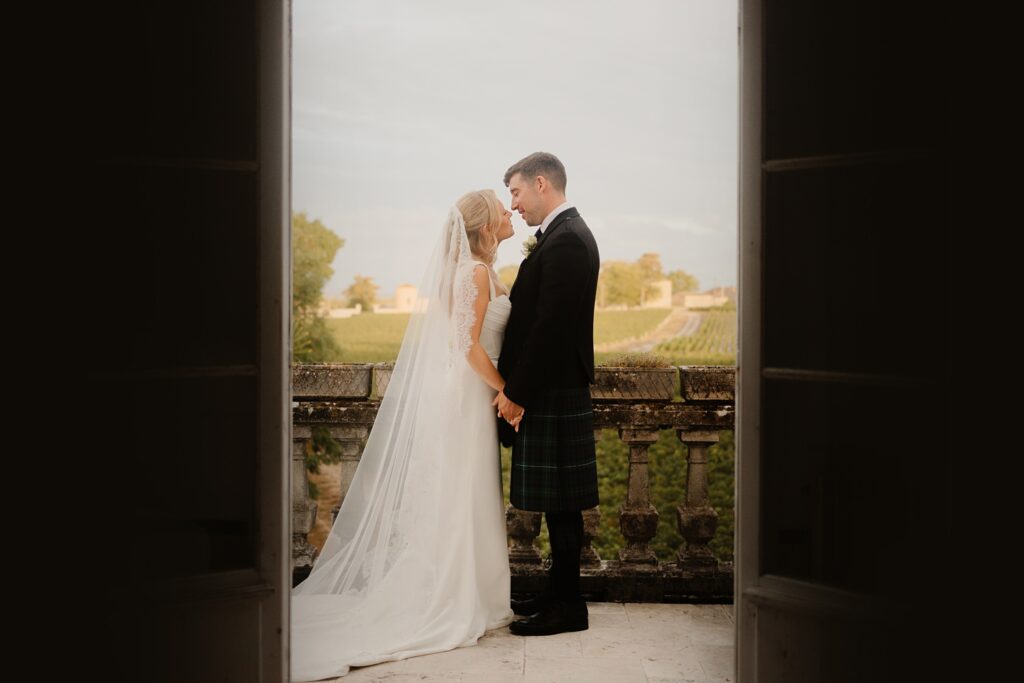 Vineyard Wedding at Chateau Réal by Jade Sequeval wedding Photographer in Bordeaux